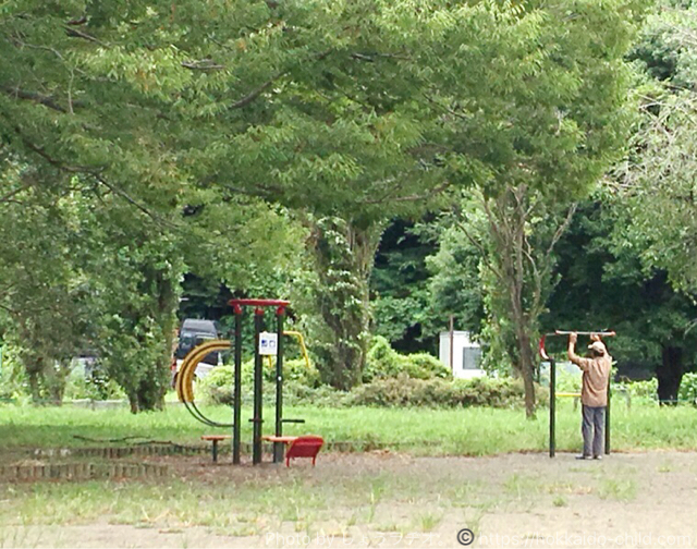 健康遊具もあり