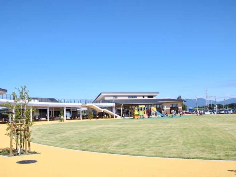 【グランテラス筑西】北関東最大級の道の駅！人気のパン屋さんにスタバも！アクセスやレストラン・施設の紹介！｜茨城県 しょうラヂオ。